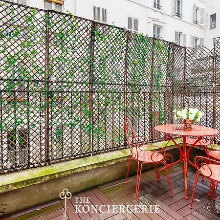 Luxe Parisien Avec Terrasse -2br-6p Paris