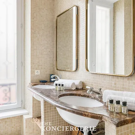 Luxe Parisien Avec Terrasse -2br-6p * Παρίσι
