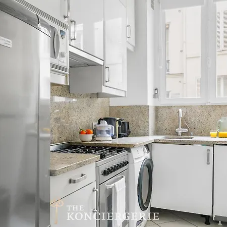 Luxe Parisien Avec Terrasse -2br-6p