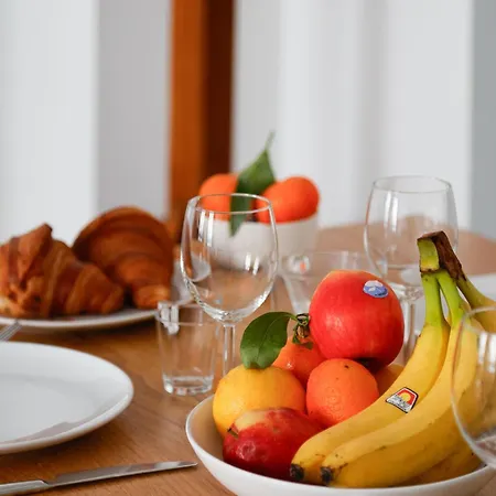 Luxe Parisien Avec Terrasse -2br-6p * Paris